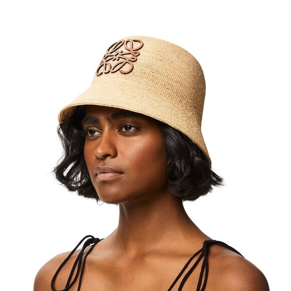 Loewe Accessories - Loewe  Bucket hat in raffia and calfskin